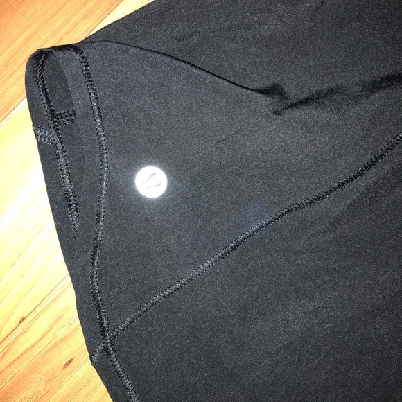 Lululemon mesh strappy tank never worn - Picture 3 of 3